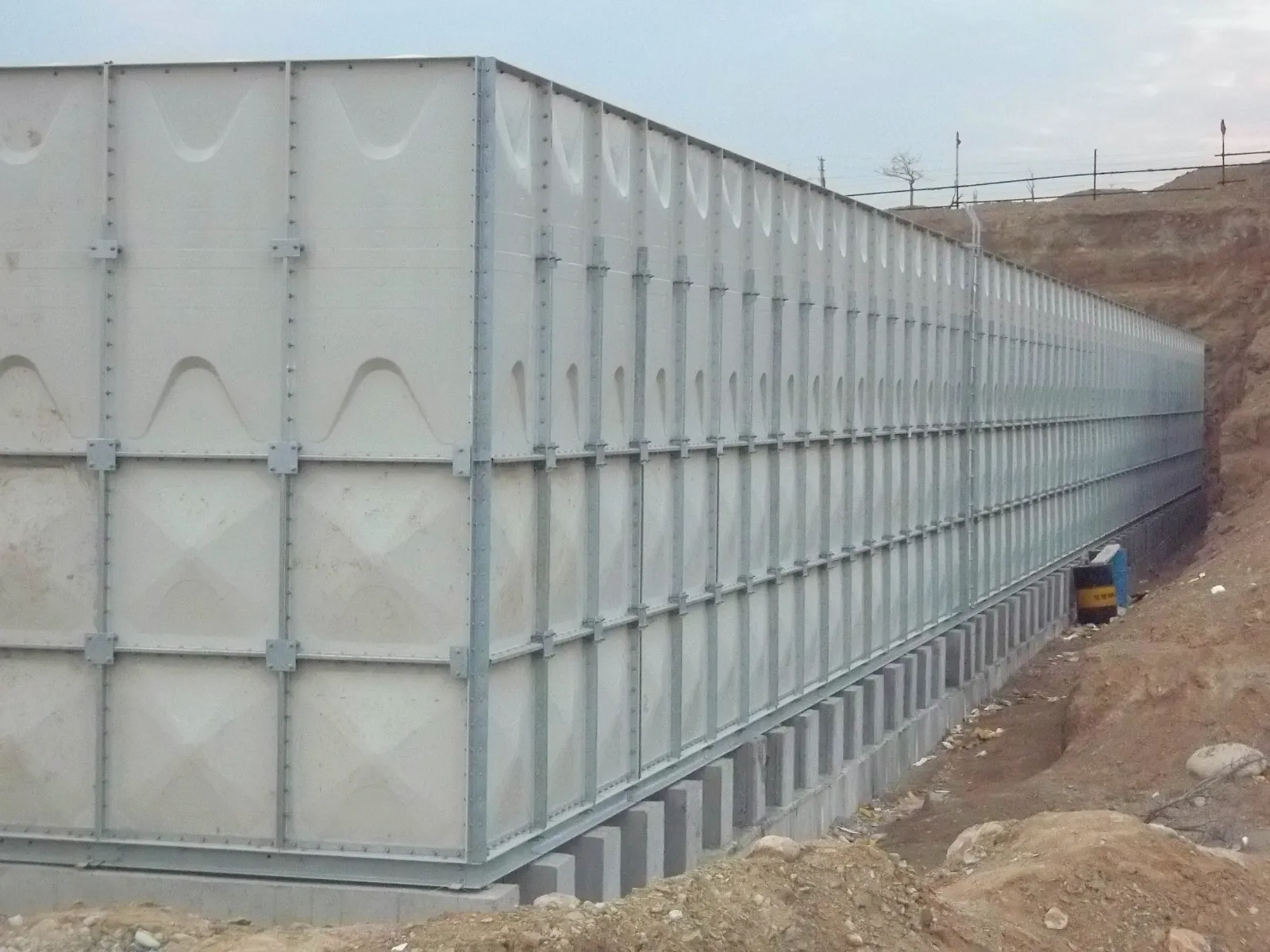 FRP Acid Storage Tanks: Corrosion-Resistant Chemical Solutions FRP Acid Storage Tanks: Corrosion-Resistant Chemical Solutions